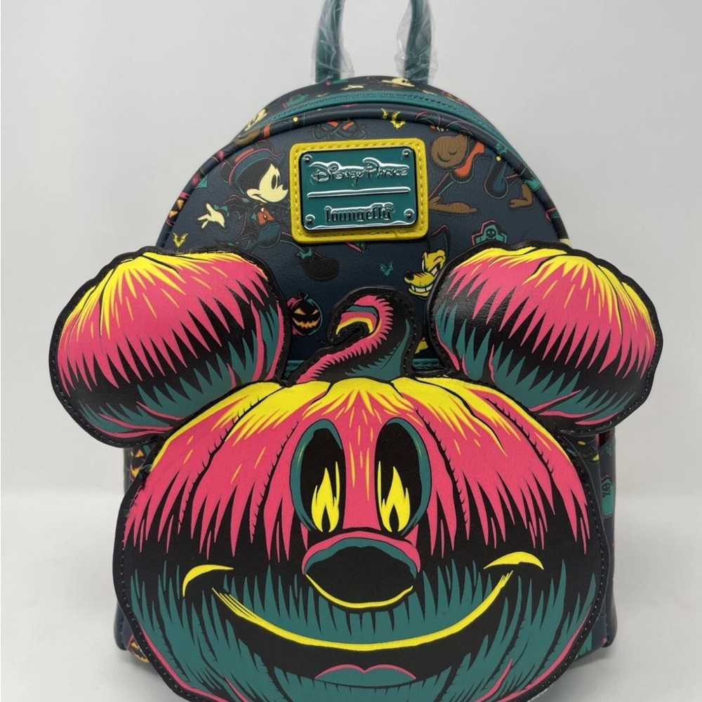 Loungefly Disney Parks Halloween Mickey Pumpkin BACKPACK Glows in the Dark NEW - Picture 3 of 7